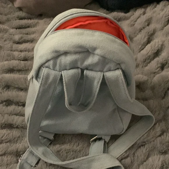 Target Rainbow backpack - Picture 3 of 4